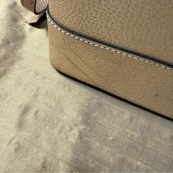 Kate Spade Wellesley Hanna Elegant Gold Women's Bag - Picture 10 of 16